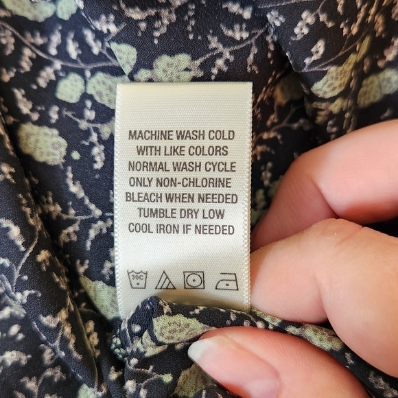 NWOT Beacon Apparel 3/4 Length Sleeve Ruffled Top Navy/Green Size XS - Picture 8 of 16